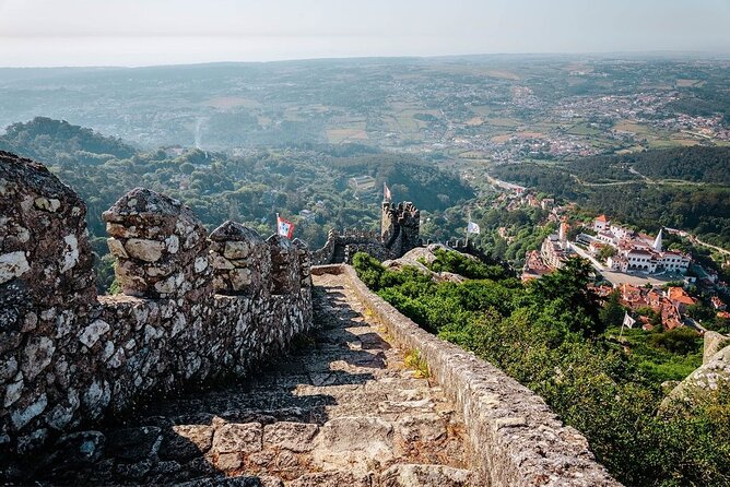 Sintra Mountain Tour With Pena Palace & Moorish Castle Tickets - Tips for a Great Experience