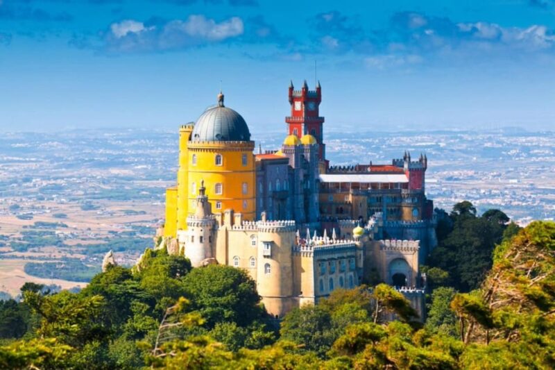 Sintra: Official Public Bus Transport: All Palaces & Castles - Meeting Point and Ticket