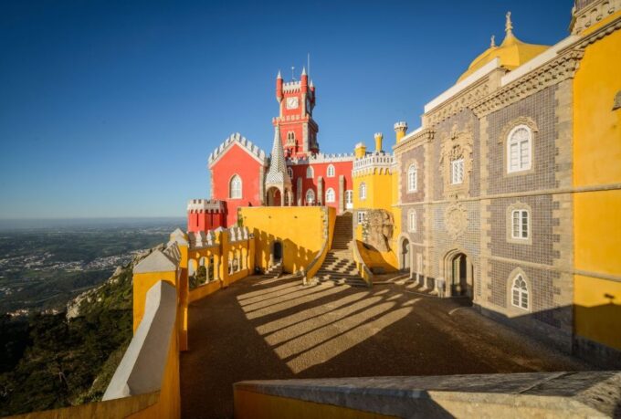 Sintra: Pena Palace & Park Entry Ticket & Audio Guided Tour - Palace Architecture and History