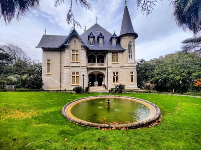 Sintra Private Tour: Regaleira and Biester Palace - Additional Stops