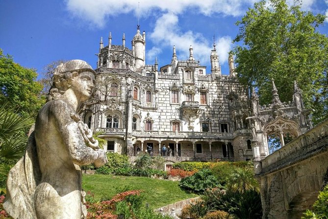 Sintra Romance & Mystery - Hiking the Moorish Castle Ruins