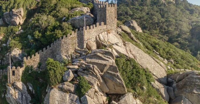 Sintra: Romantic Village Half-Day Guided Tour - Exploring Sintras Historic Sites