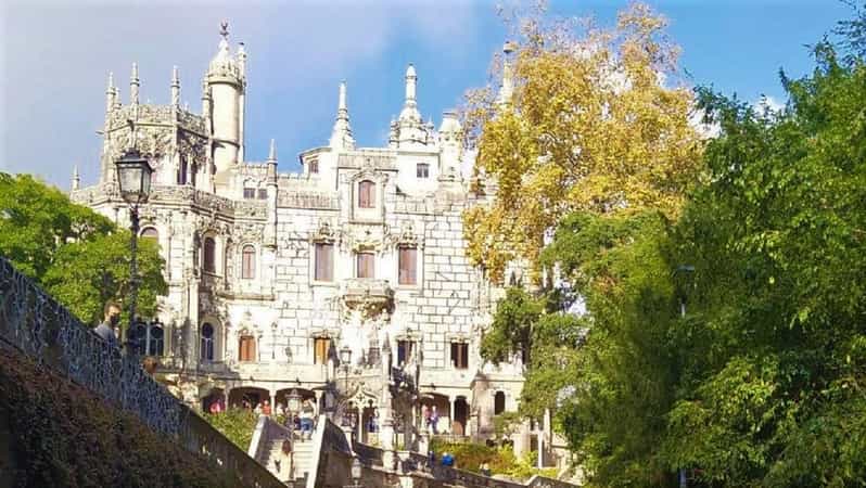 Sintra Walking Tour: History and Palaces - Key Points