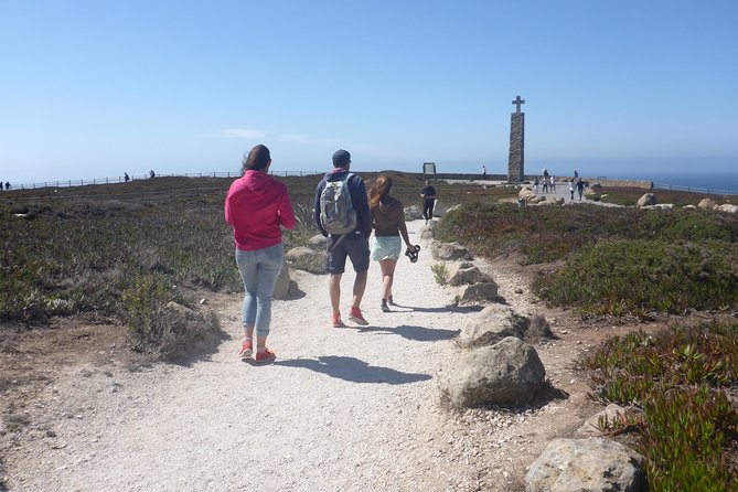 Sintra World Heritage and Cascais Village Tour - Exploring Cascais Village