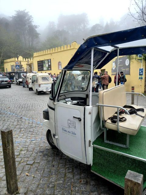 Sintra:1 Hour Tuk Tuk Experience to Pena Palace(3 Monuments) - Customer Experience