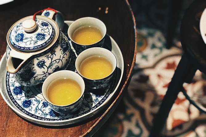 Sip & Savor: Maokong Tea & Shenkeng Stinky Tofu Private Day Tour - Tour Inclusions