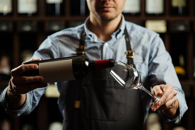 Sips of Venice: Red Passion & Prosecco Charm Wine Tasting Tour - Wine Tasting Experience