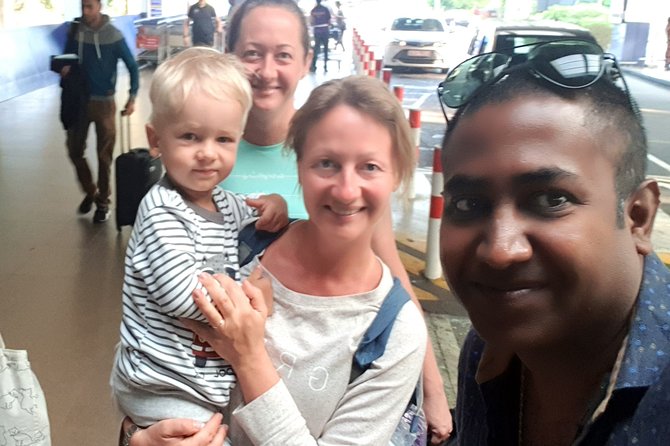 Sir Lanka Airport (BIA CMB) to Negambo City Private Transfer Pickup And Drop - Accessibility