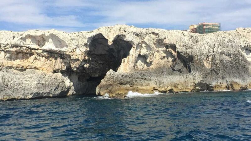 Siracusa: Ortygia Island Boat Tour With Grotto Visit - Overview of the Tour