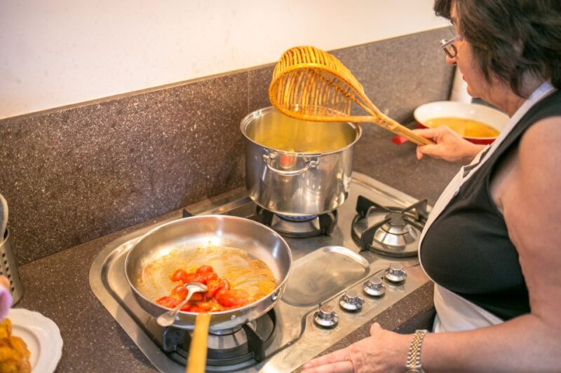 Siracusa: Pasta & Tiramisu Cooking Class at a Locals Home - Tasting and Sampling Prepared Dishes