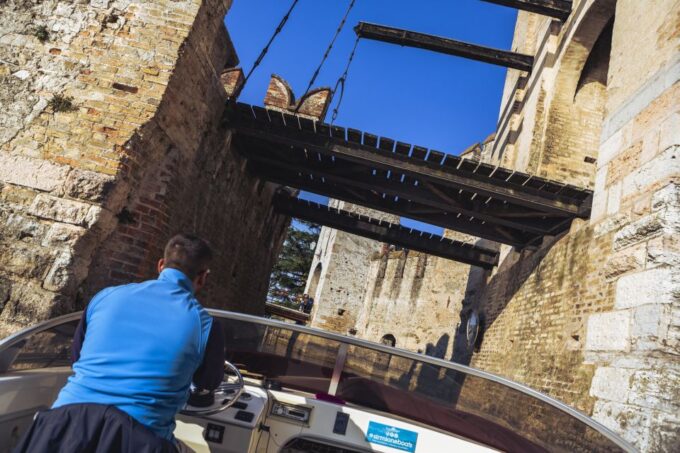 Sirmione: Scenic Afternoon Boat Cruise With Prosecco & Snack - Free Time in Salo