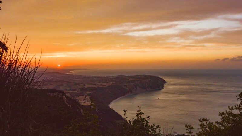 Sirolo: Mount Conero Guided Sunset Hike With Wine Tasting - Customer Reviews