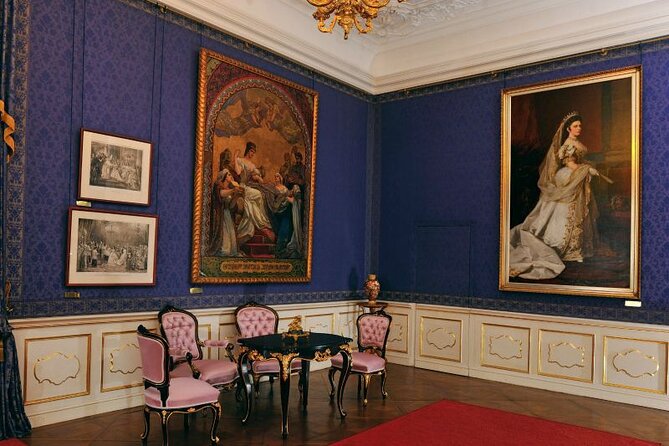 Sisis Royal Palace Tour With Hotel Pickup & Cake in Palace Café - Cancellation Policy