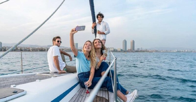 Sitges: Sailboat Trip + Walking Tour and Wine Cellar Tour - Visiting Celler De Lhospital Winery