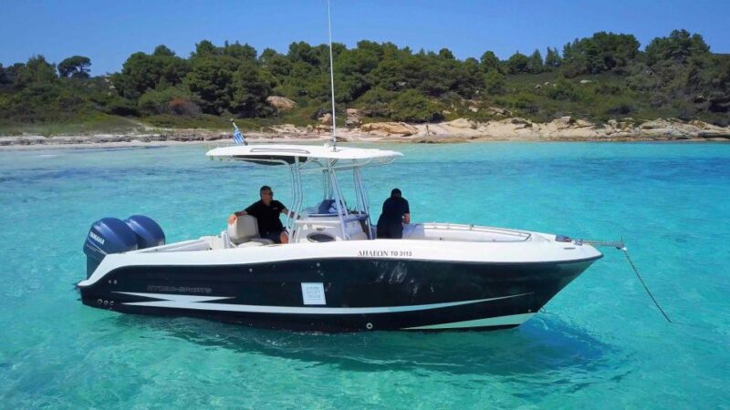 Sithonia: Speedboat Cruise to Ammouliani Island With Drinks - Onboard Amenities