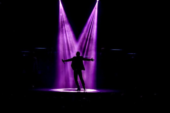 SIX Show in Branson - Accolades and Reviews