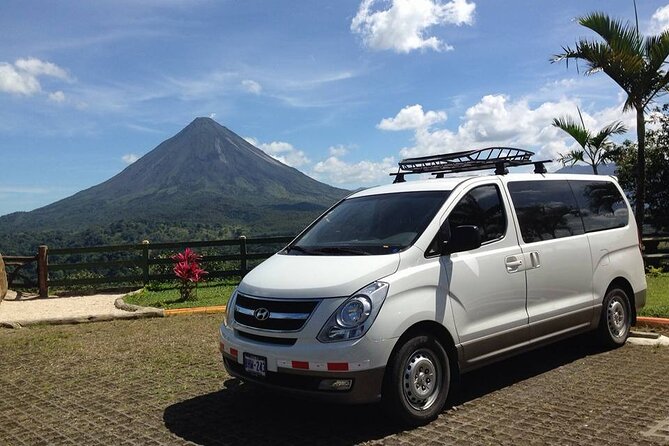 SJO Airport Transfer for 6 People to La Fortuna|Arenal Volcano - Key Points