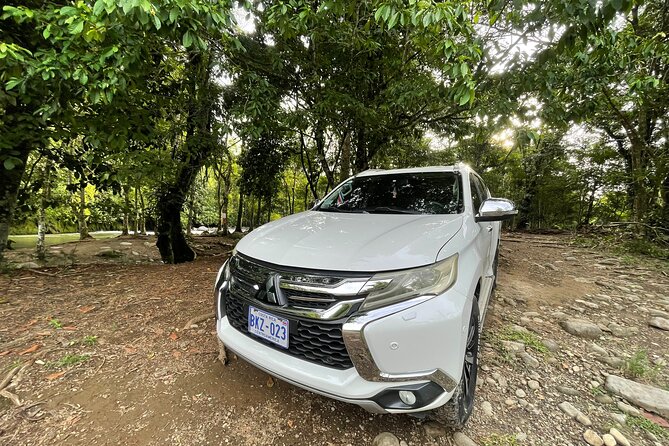 SJO Airport Transfer for 6 People to La Fortuna|Arenal Volcano - Meeting and Pickup Details