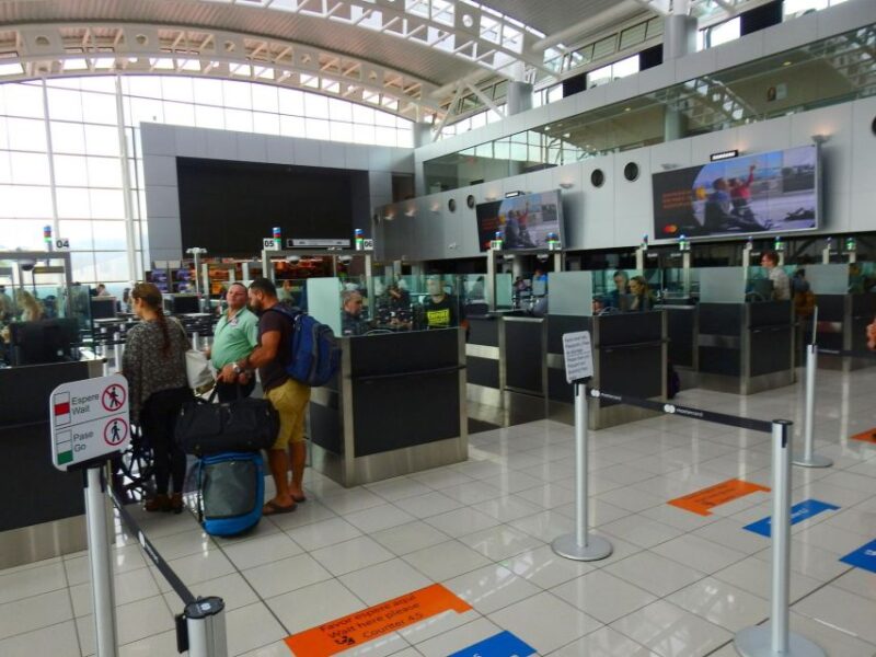 (SJO) Juan Santamaria International Airport: Private Taxi - Onboard Amenities