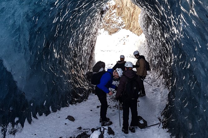 Skaftafell Ice Cave and Glacier Hike - Extra Small Group - Transportation to Glacier