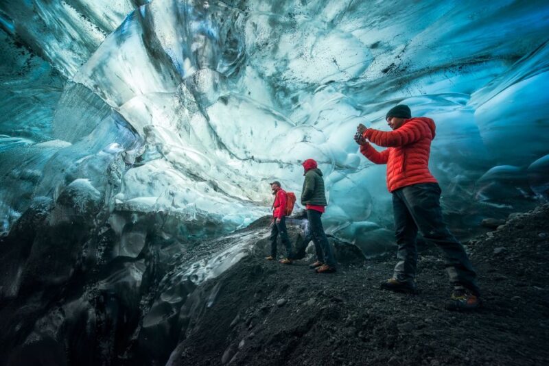 Skaftafell: Ice Cave Experience - Ice Cave Exploration
