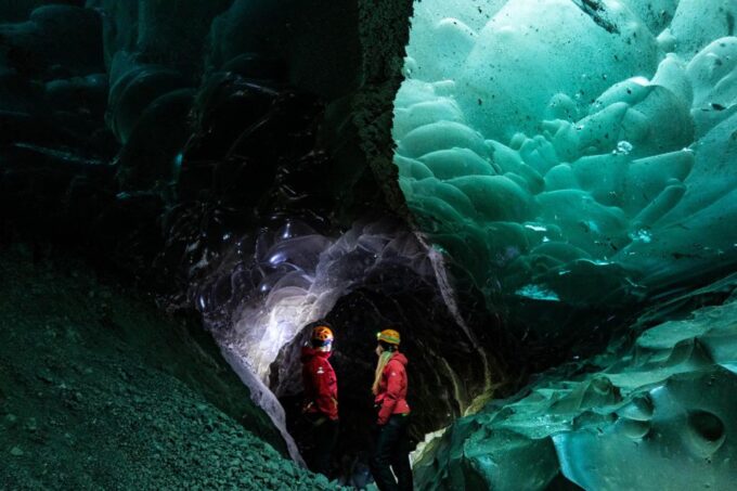 Skaftafell: Ice Cave Experience - What to Bring and Wear