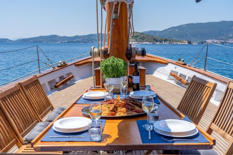 Skiathos: Wooden Sailboat Full- or Half-Day Trip With Meal - Meeting Point Details