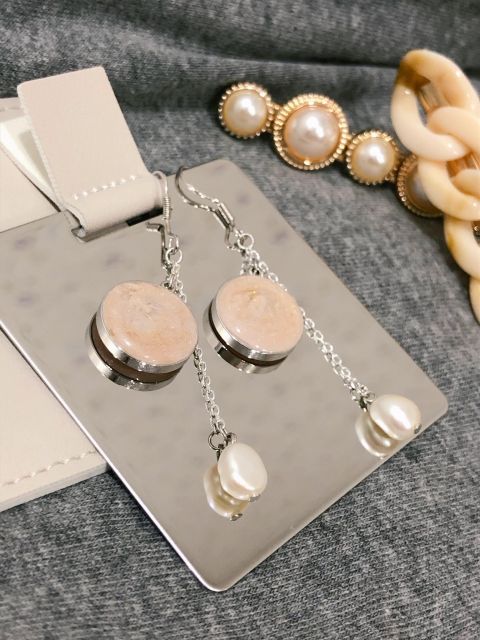 Skin Jewelry :Small Group Handmade Earrings Course - Booking and Payment