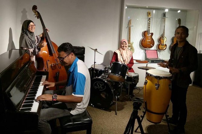 Skip the Line: Admission Ticket - General - Explore Traditional Music
