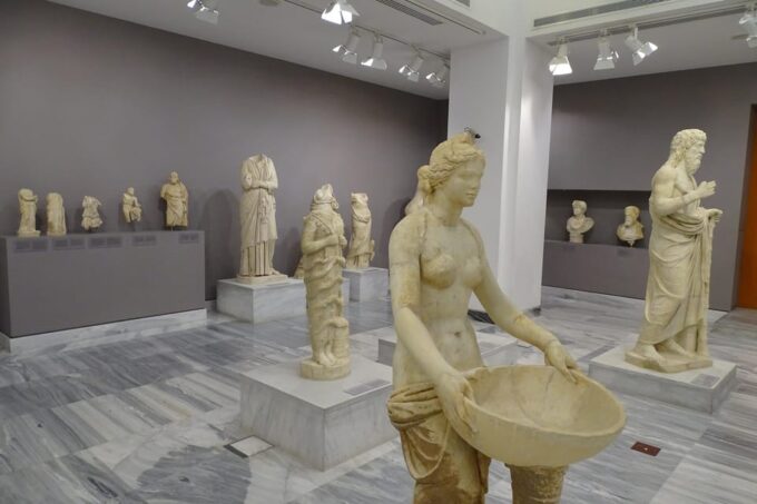 Skip the Line-Arch Museum Knosos Palace Private Guided Tour - Tour Guide and Language Options