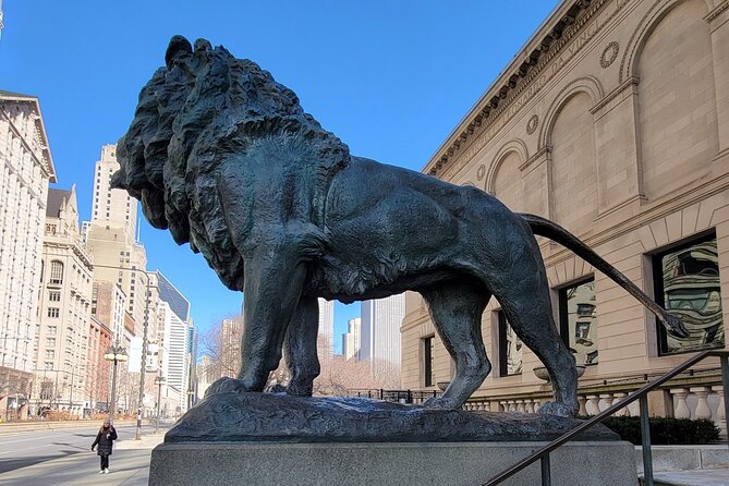 Skip-the-line: Art Institute of Chicago Guided Tour - Meeting the Knowledgeable Guides