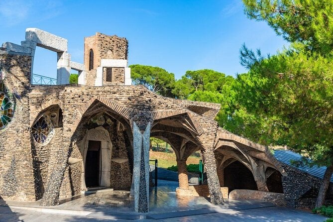 Skip the Line: Audio Guide Visit Gaudi Crypt and Colònia Güell Ticket - Departure Time Options