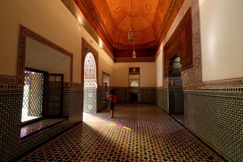 Skip the Line : Bahia Palace Entry Ticket Guided Tour - Included in the Tour