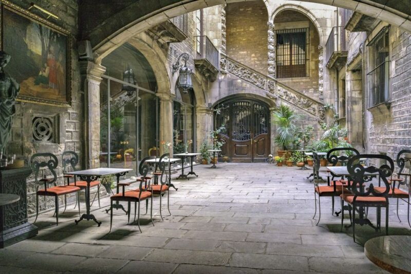Skip-The-Line Barcelona Cathedral With Private Guide - Key Points