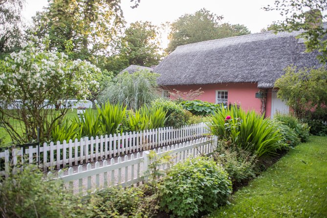 Skip the Line: Bunratty Castle and Folk Park Admission Ticket - Accessibility and Amenities