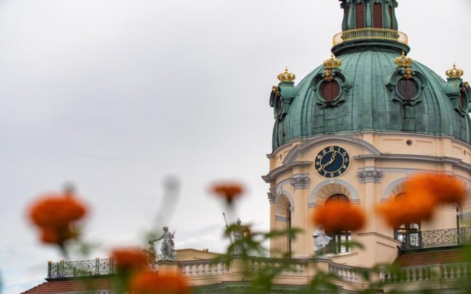 Skip-the-line Charlottenburg Palace Private Tour & Transfers - Reserve With Confidence