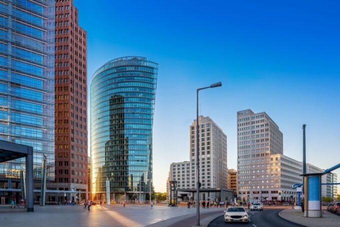 Skip-the-line DDR Museum and Berlin's Old Town Private Tour - Arrival and Timing
