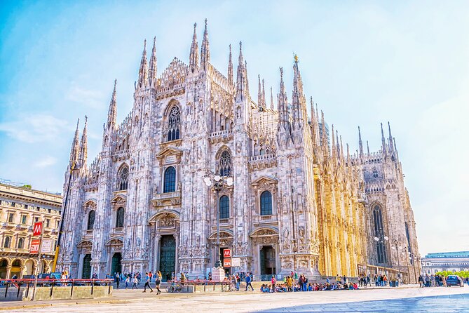 Skip-the-line Duomo Cathedral Private Tour & Rooftop Access - Meeting and Pickup