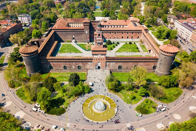 Skip-the-line Duomo Cathedral Private Tour & Rooftop Access - Private Guided Experience