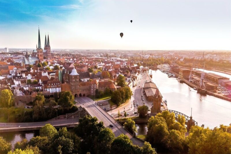 Skip-the-line European Hanseatic Museum & Old Town Tour - Tour Highlights