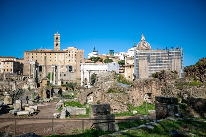 Skip-the-line Exclusive Tour of the Coliseum, Forum, Palatine Hill &Ancient Rome - Meeting and Pickup