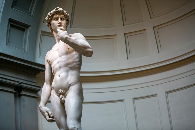 Skip-The-Line Full Day Tour of Florence Highlights With Accademia Uffizi & David - Discovering the Uffizi Gallery