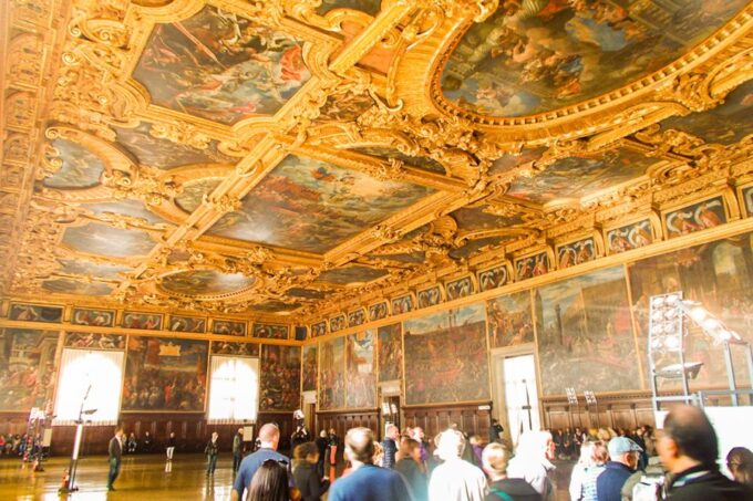 Skip-the-Line Guided Tour of Doges Palace - Architectural Style