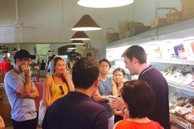 Skip the Line: Handmade Cheese, Fruit Paste & Gourmet Bread & Wafers Lunch - Staff Assistance and Explanations