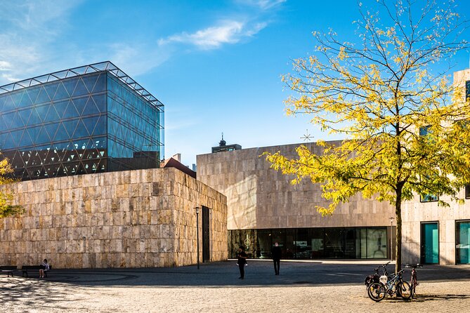 Skip-the-line Jewish Museum & Jewish Quarter Guided Tour - Accessibility and Participation