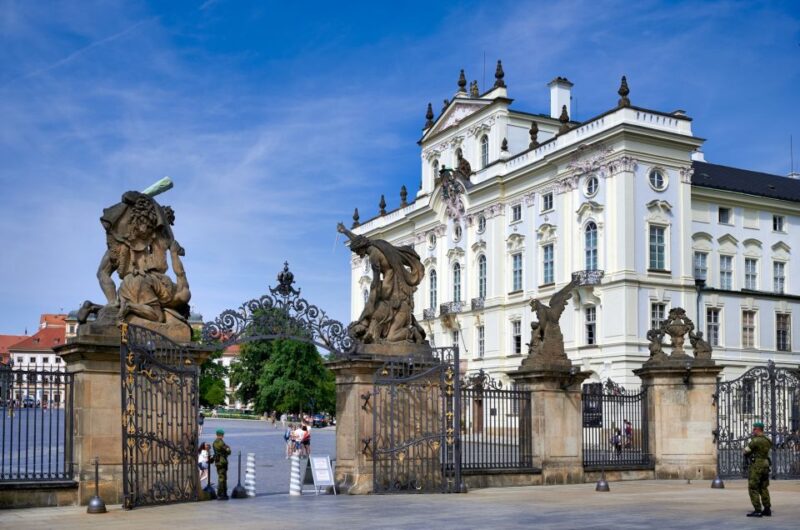Skip-the-line Lobkowicz Palace Private Tour & Concert - Meeting Point and Accessibility
