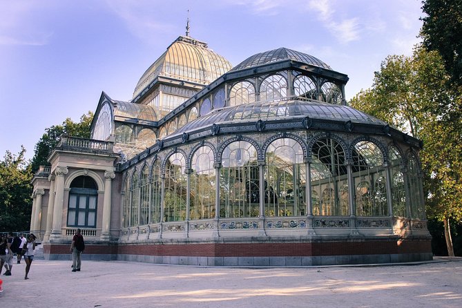 Skip-The-Line Madrid Royal Palace With Tapas Tasting & Retiro Park - Highlights of Royal Palace Tour