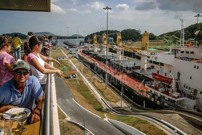 Skip the Line: Miraflores Visitor Center Ticket With Transfer - Navigating the Ship Locks