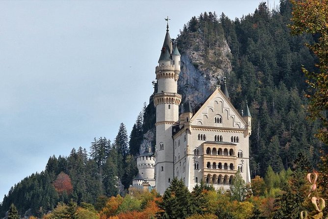 Skip-The-Line: Neuschwanstein Castle Tour From Hohenschwangau - Rooms and Highlights of the Castle