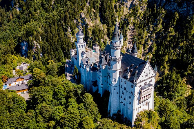 Skip-The-Line: Neuschwanstein Castle Tour From Hohenschwangau - Meeting Point and Tour Timing